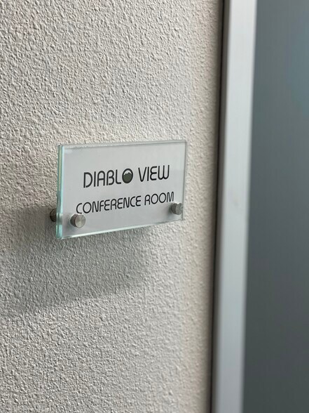 More Photos Of 2010 Elkins Way, Brentwood Coworking Space