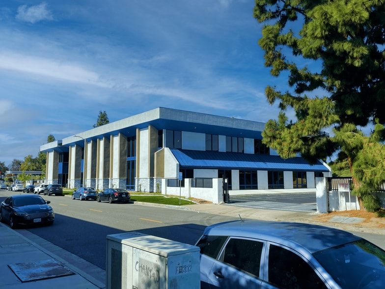 More Photos Of 171 S Anita Dr, Orange Medical For Lease