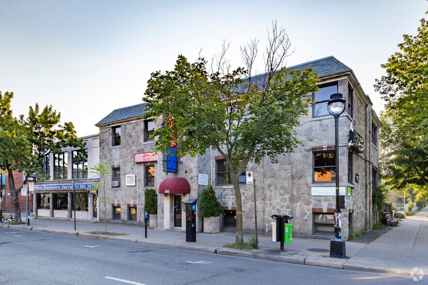 Primary Photo Of 170 Rue Jarry E, Montréal Storefront Retail Office For Lease