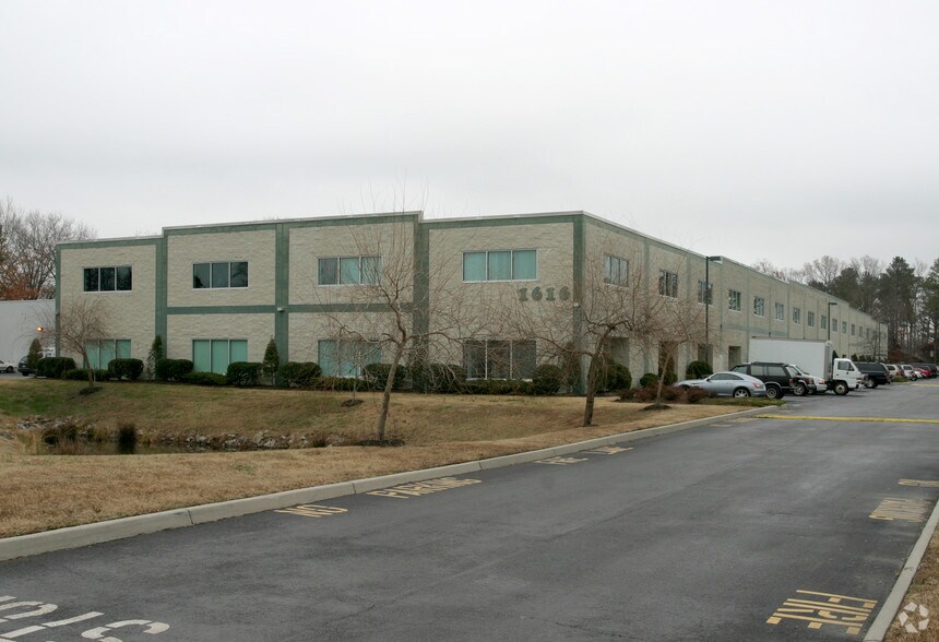 More Photos Of 1616 Centerville Tpke, Virginia Beach Light Distribution For Lease