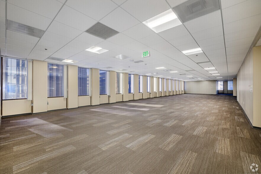 More Photos Of 5901 W Century Blvd, Los Angeles Coworking Space