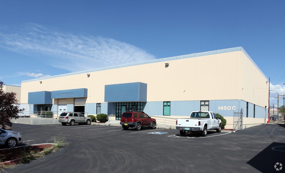 More Photos Of 1450 Candelaria Rd NE, Albuquerque Warehouse For Lease