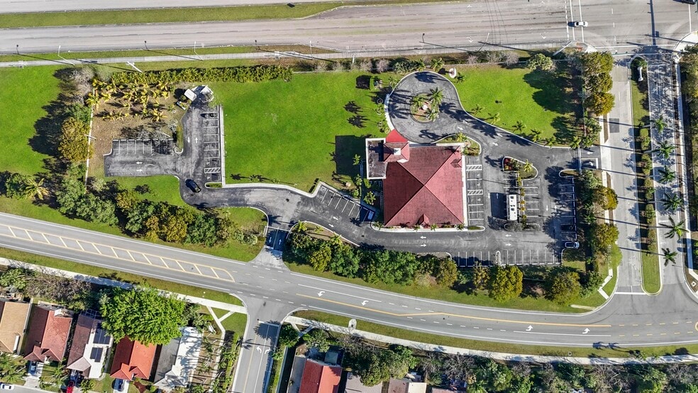 More Photos Of 7025 Summerville Ter, Lake Worth Religious Facility For Sale