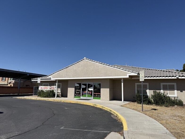 More Photos Of 5695 N Rainbow Blvd, Las Vegas Daycare Center For Lease