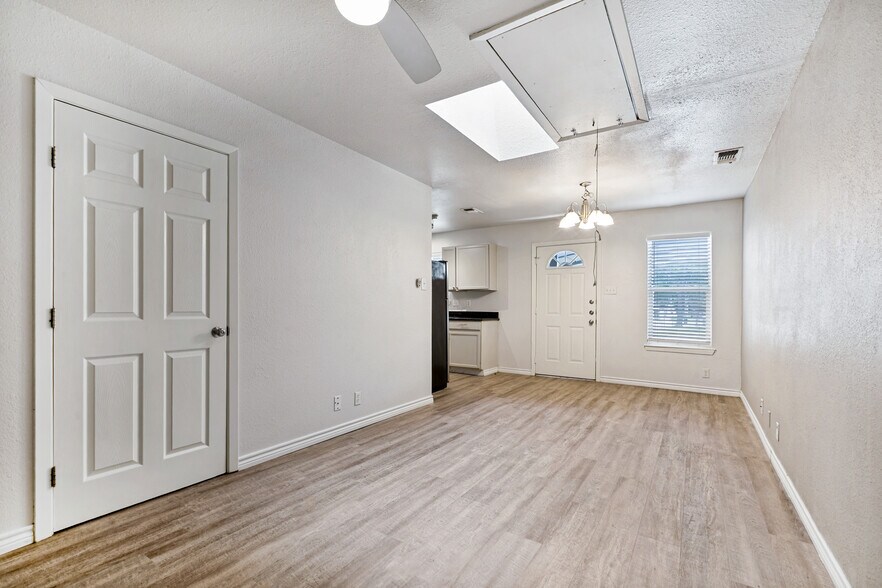 More Photos Of 215 Eleanor Ave, San Antonio Multifamily For Sale