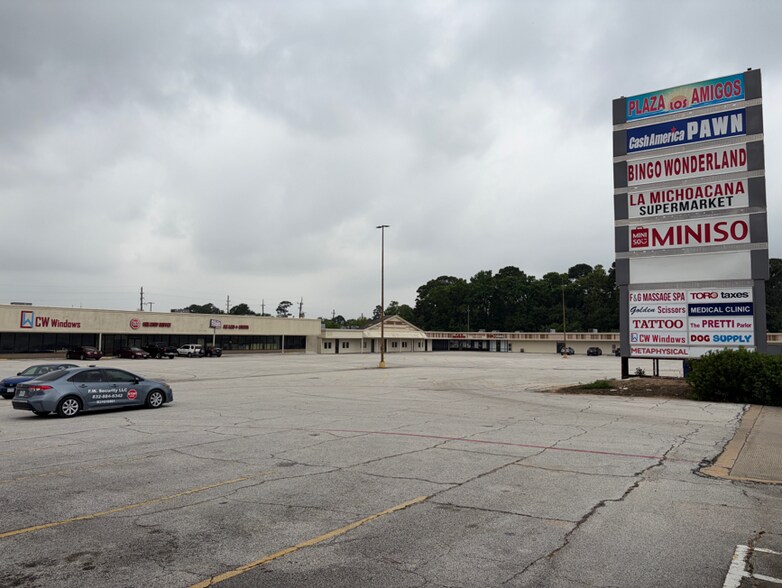 More Photos Of 2560 E FM 1960 Rd, Houston Storefront For Lease