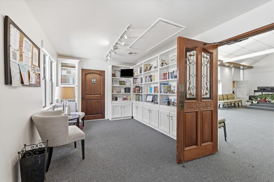 More Photos Of 10724 Barman Ave, Culver City Religious Facility For Sale