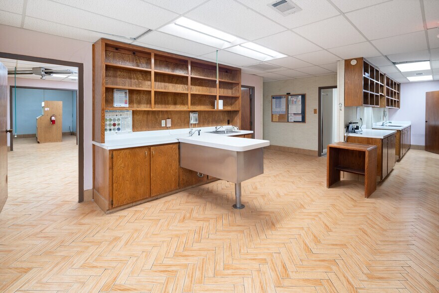 More Photos Of 504 S Denton Tap Rd, Coppell Medical For Lease