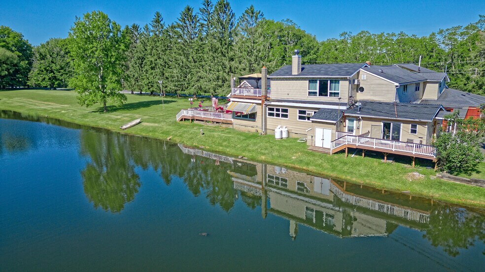 More Photos Of 160 Creamery Rd, Greenville Specialty For Sale