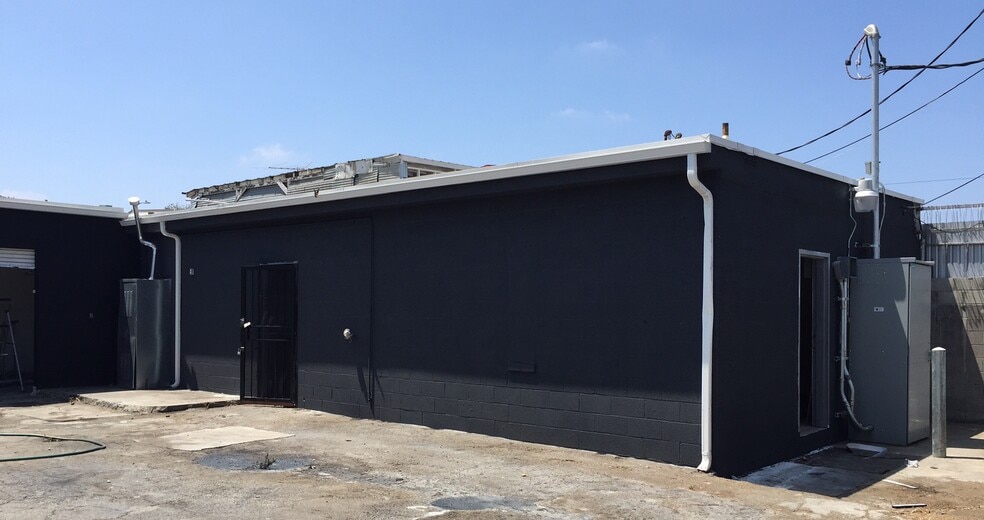 More Photos Of 3121 W Jefferson Blvd, Los Angeles Storefront Retail Office For Lease