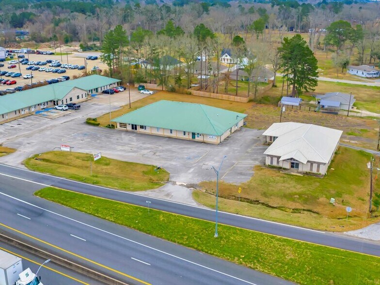 More Photos Of 3215 S Medford Dr, Lufkin Office For Sale