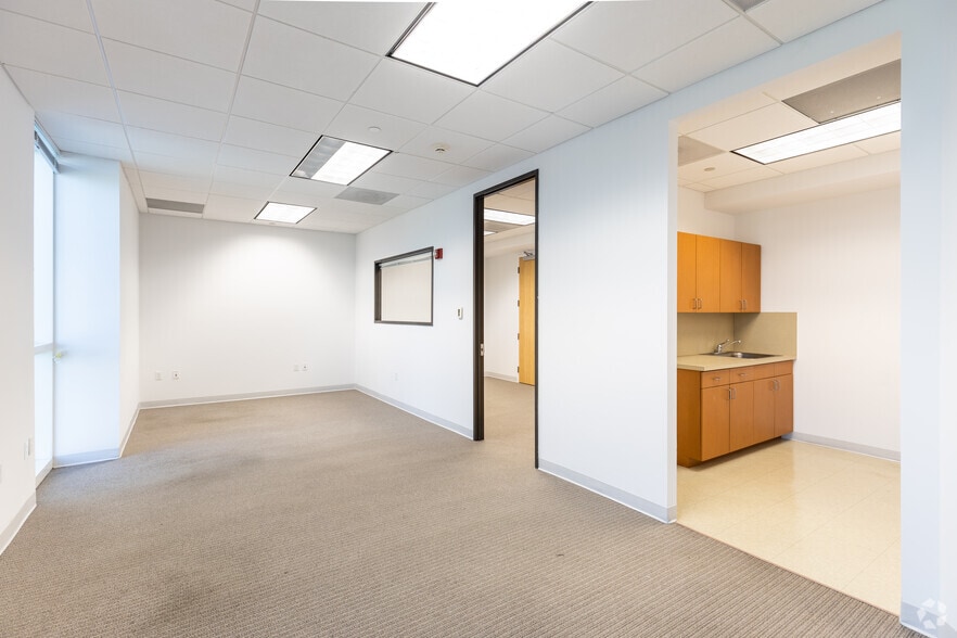 More Photos Of 9155 S Dadeland Blvd, Miami Unknown For Lease