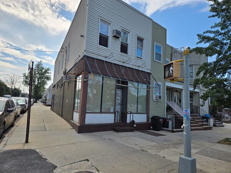 More Photos Of 6746 80th St, Middle Village Apartments For Sale