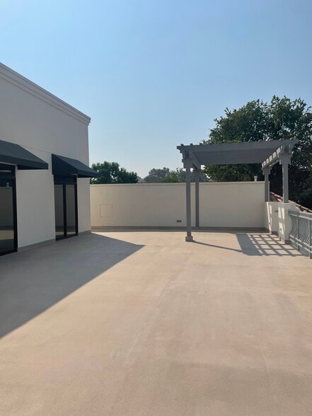 More Photos Of 484 E Los Angeles Ave, Moorpark Unknown For Lease