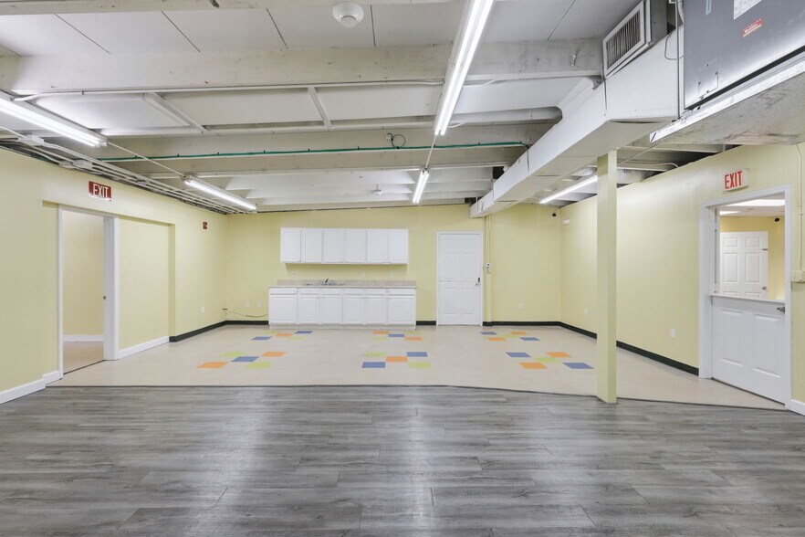 More Photos Of 346 N Volusia Ave, Orange City Office For Lease