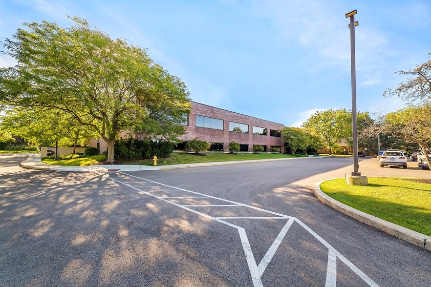 Primary Photo Of 1751 S Naperville Rd, Wheaton Medical For Sale