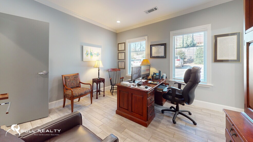 More Photos Of 219 W Boggs St, Lexington Office For Sale