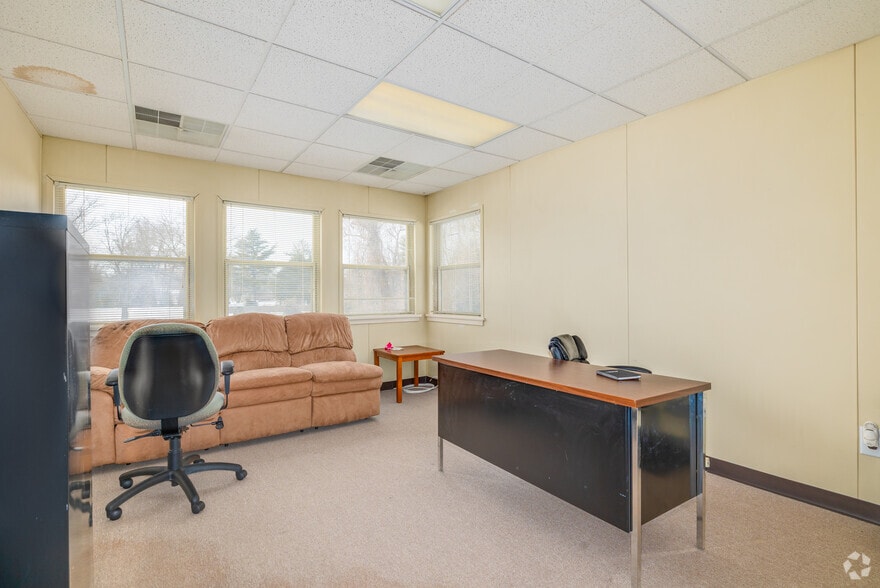 More Photos Of 100-1000 Birchfield Dr, Mount, Mount Laurel Unknown For Lease