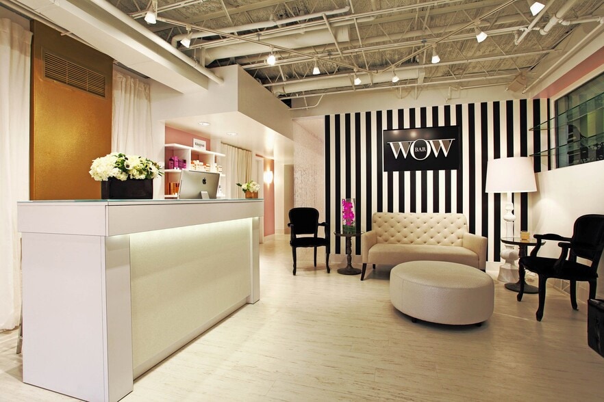 More Photos Of 5037 S France Ave, Edina Storefront Retail Office For Lease