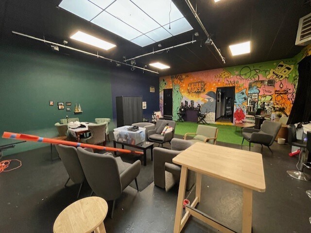 More Photos Of 3117 12th St, Astoria Storefront Retail Residential For Lease