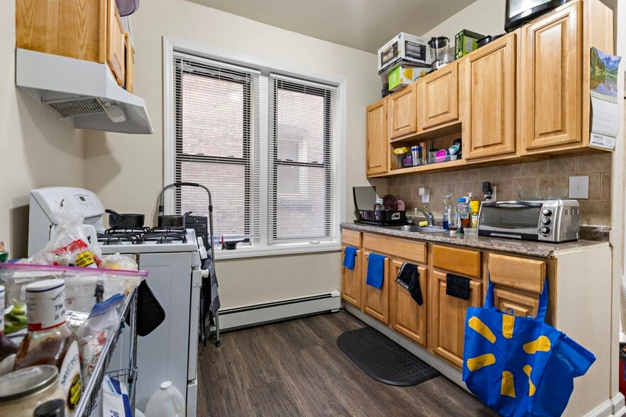 More Photos Of 91 Bergen Ave, Jersey City Apartments For Sale