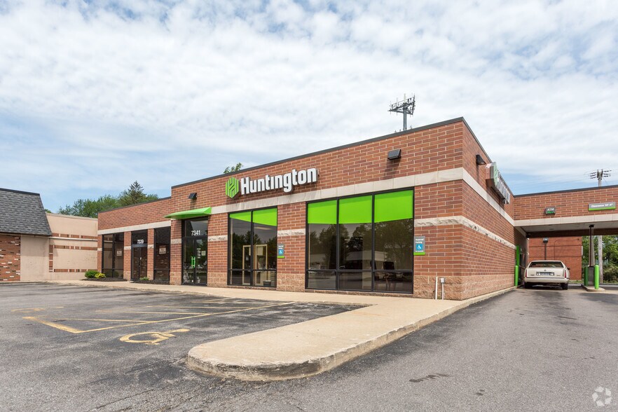 Primary Photo Of 7339-7341 Lakeshore Blvd, Mentor Freestanding For Lease