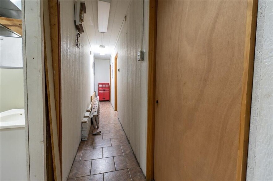 More Photos Of 233 Hwy 75, Sycamore Restaurant For Sale