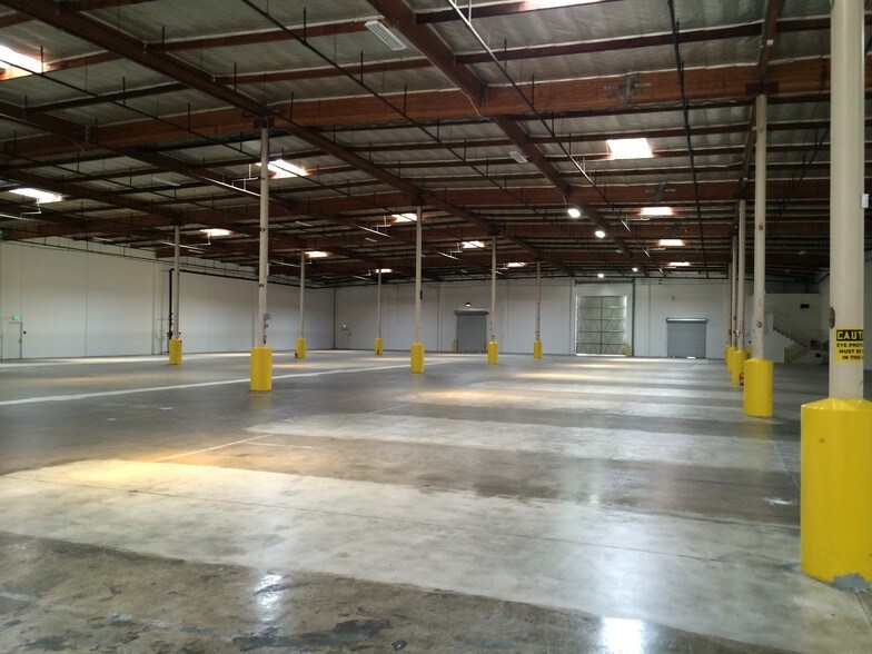 More Photos Of 15210 Desman Rd, La Mirada Manufacturing For Lease