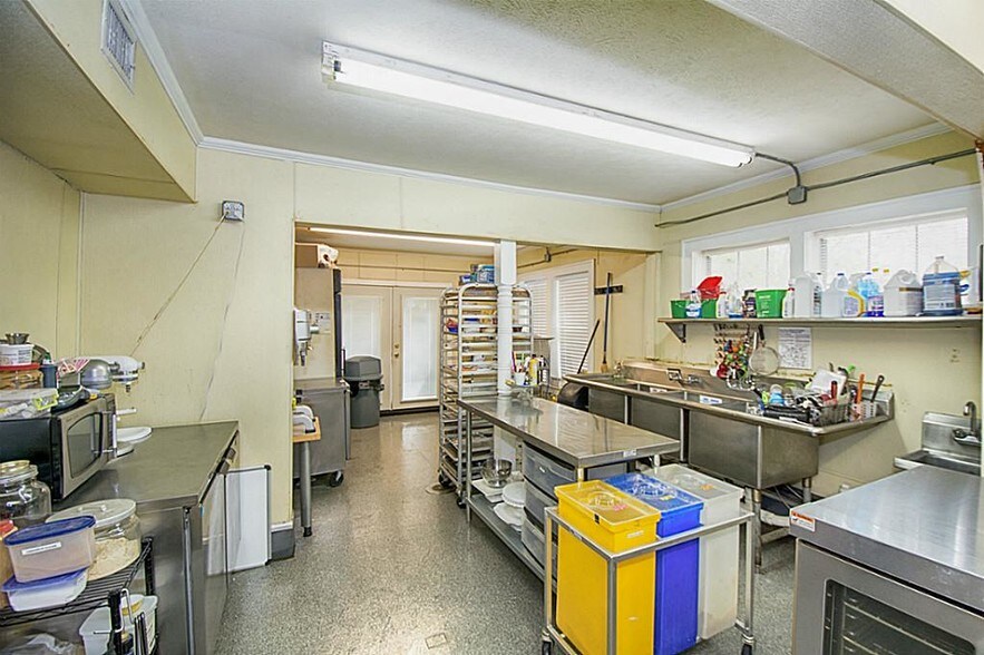 More Photos Of 1829 Colquitt St, Houston Specialty For Lease
