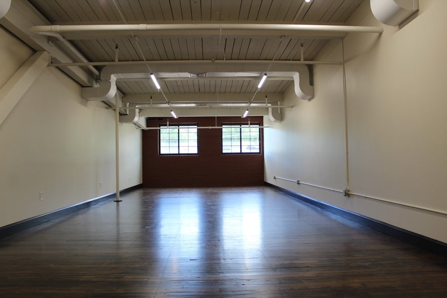 More Photos Of One Hartford Sq, New Britain Manufacturing For Lease