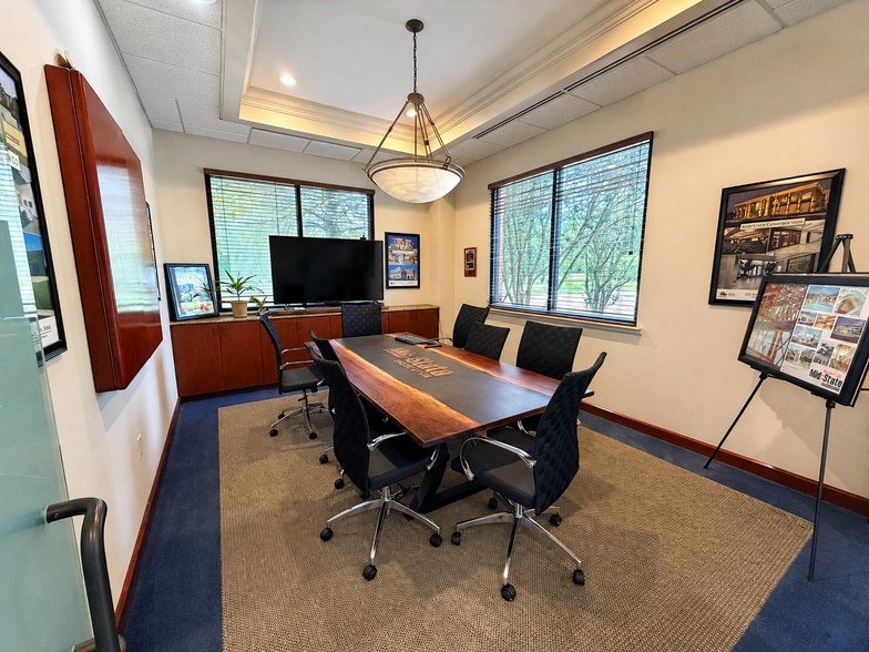 More Photos Of 100 Briarwood West Dr, Jackson Unknown For Lease