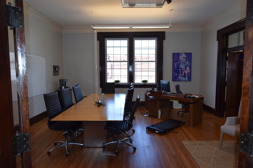 More Photos Of 2602 E Main St, Chattanooga Loft Creative Space For Sale