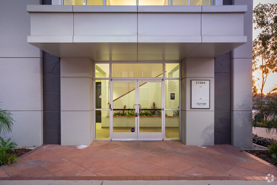 More Photos Of 21064 Bake Pky, Lake Forest Office For Sale