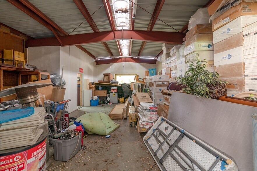 More Photos Of 2101 E Ben White Blvd, Austin Shelter For Sale