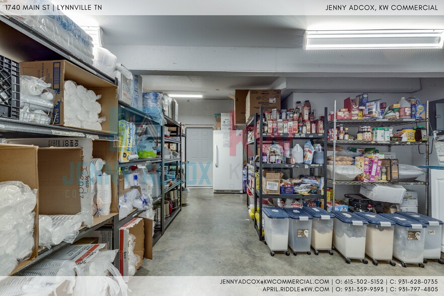 More Photos Of 1740 Main St, Lynnville General Retail For Sale