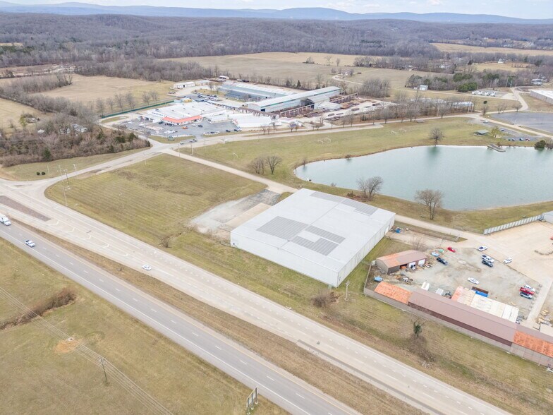 More Photos Of 1500 Dismuke Dr, Farmington Distribution For Sale