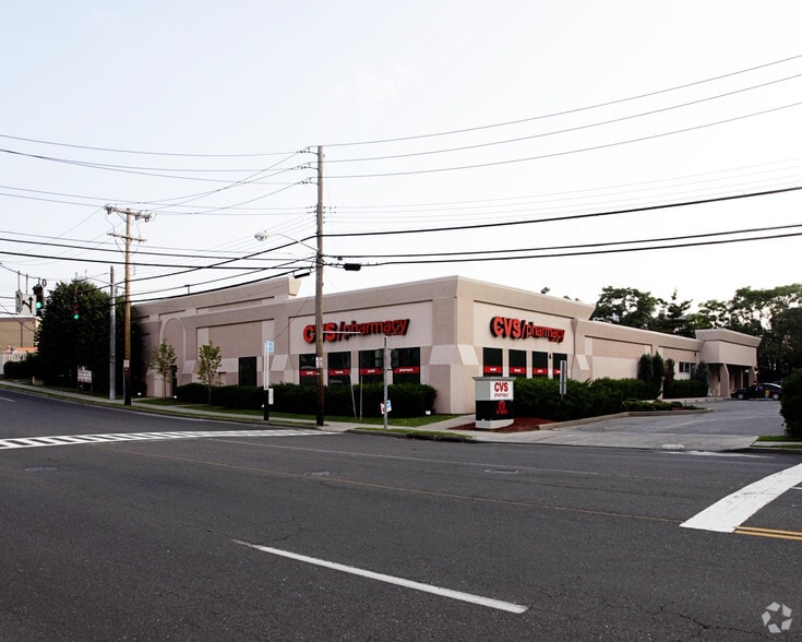 More Photos Of 16 Weyman Ave, New Rochelle Freestanding For Lease
