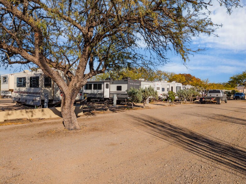 More Photos Of 950 W 4th St, Benson Manufactured Housing Mobile Home Park For Sale