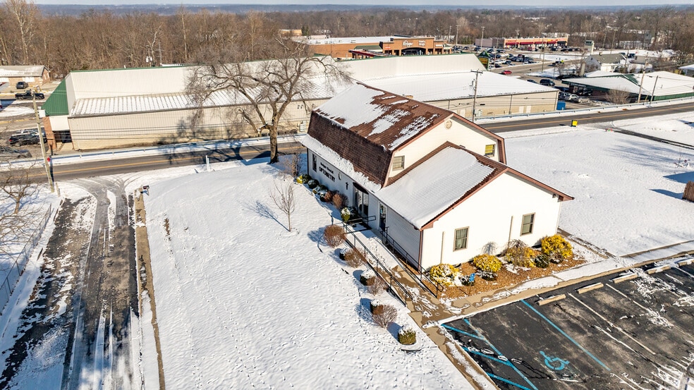 More Photos Of 814 E Washington St, Greencastle Medical For Sale