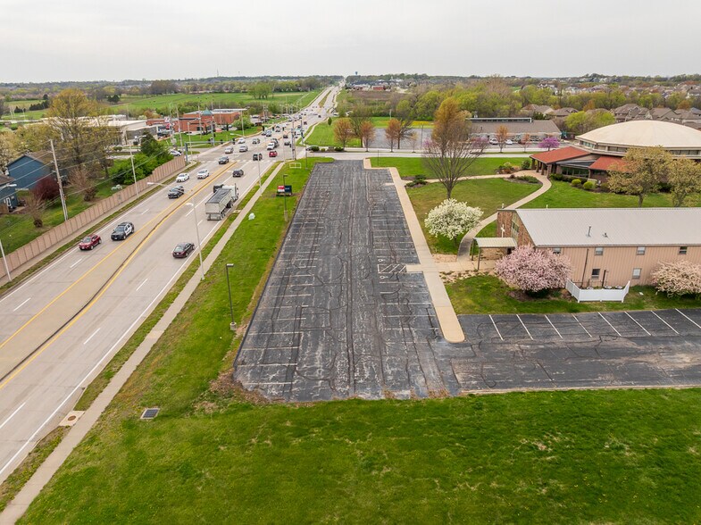 More Photos Of 800 SW 150 Hwy, Lee's Summit Office For Sale