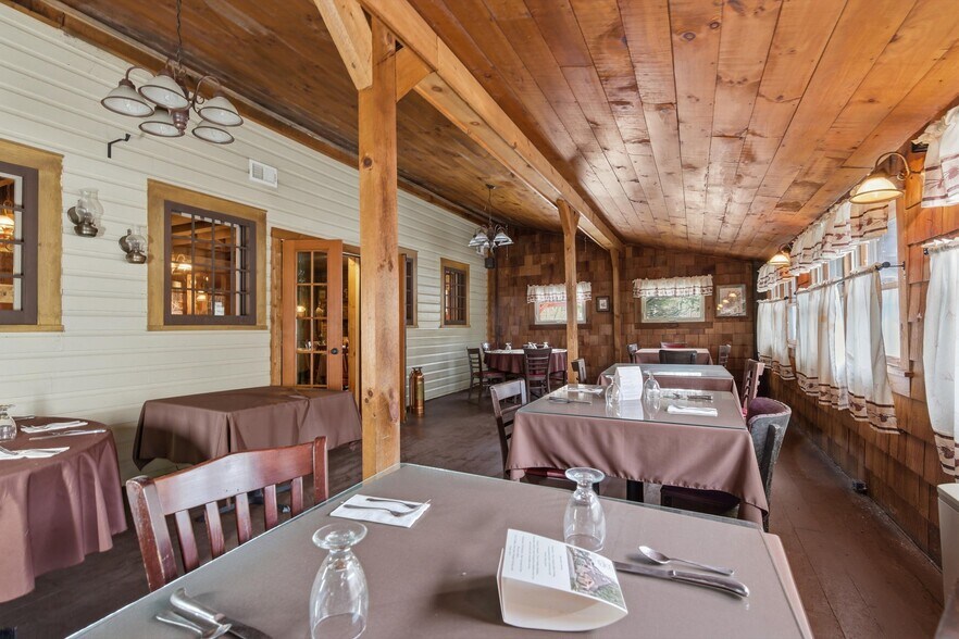 More Photos Of 581 US Route 9, Schroon Lake Restaurant For Sale