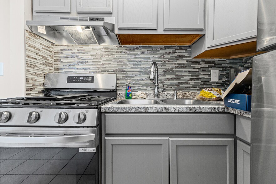 More Photos Of 13660 Ohio St, Detroit Apartments For Sale