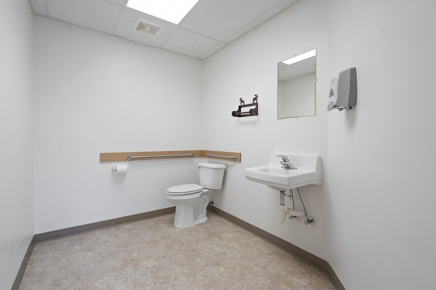 More Photos Of 430 Windward Way, Kalispell Medical For Sale