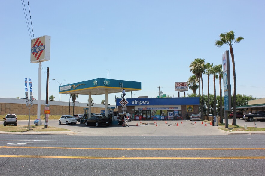 More Photos Of 711 N Nebraska Ave, San Juan Convenience Store For Sale