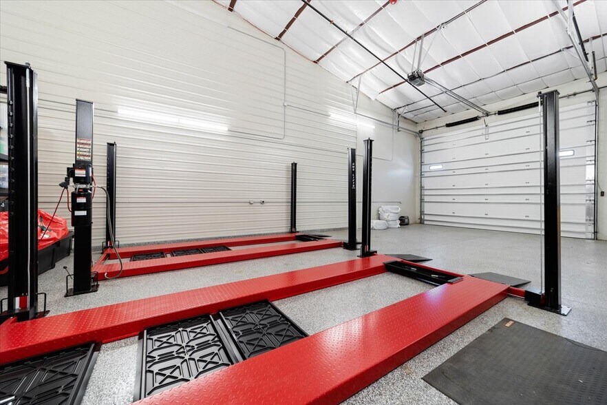 More Photos Of 1931 Liggett Rd, Castle Rock Self Storage For Sale