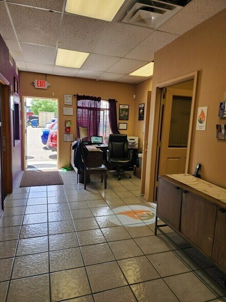 More Photos Of 3102 Los Arboles NE ave, Albuquerque Industrial For Sale