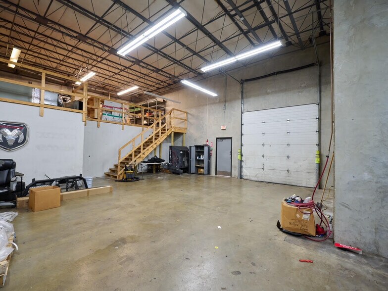 More Photos Of 1902 E Central Texas Expy, Killeen Auto Dealership For Lease