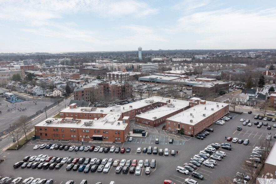 More Photos Of 30 Hempstead Ave, Rockville Centre Coworking Space