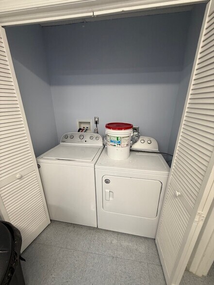 More Photos Of 8730 Cherry Ln, Laurel Unknown For Lease
