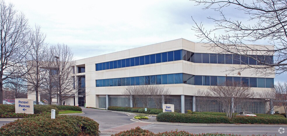 More Photos Of 2001 Laurel St, Columbia Medical For Sale